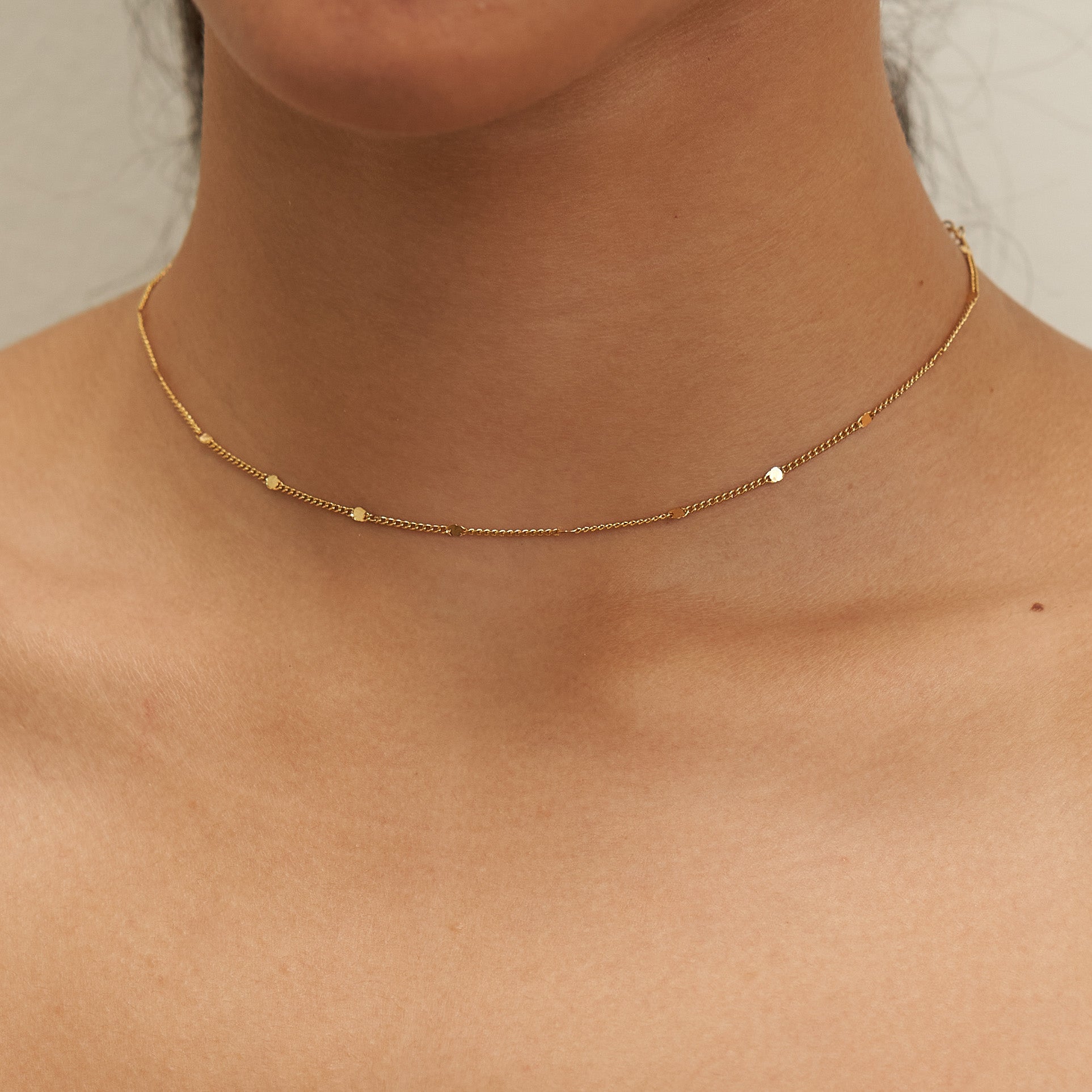 18K Gold Dainty Reflective Choker