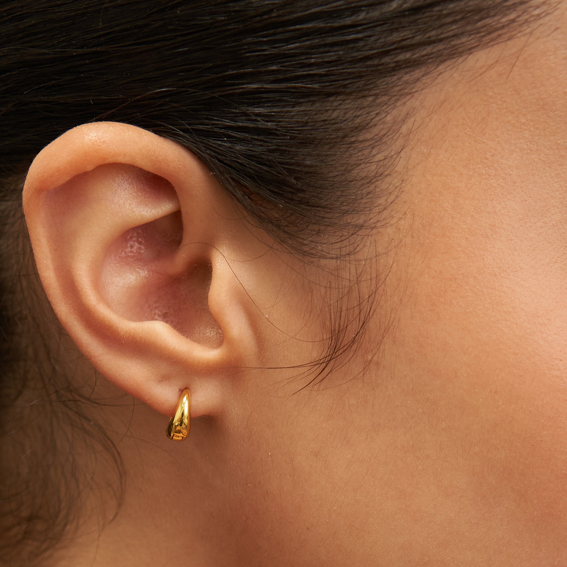 18K Gold 10mm Zenith Hoops