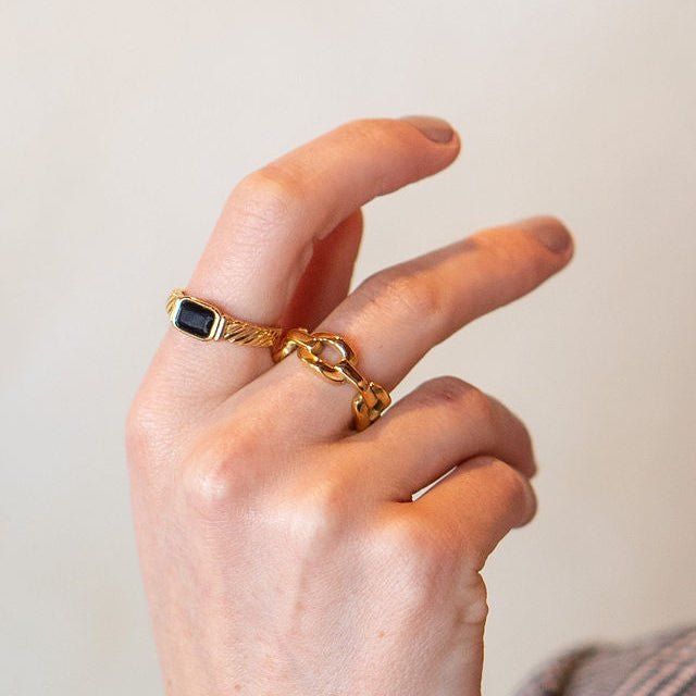 Waterproof Gold Black Stone Ring Twisted