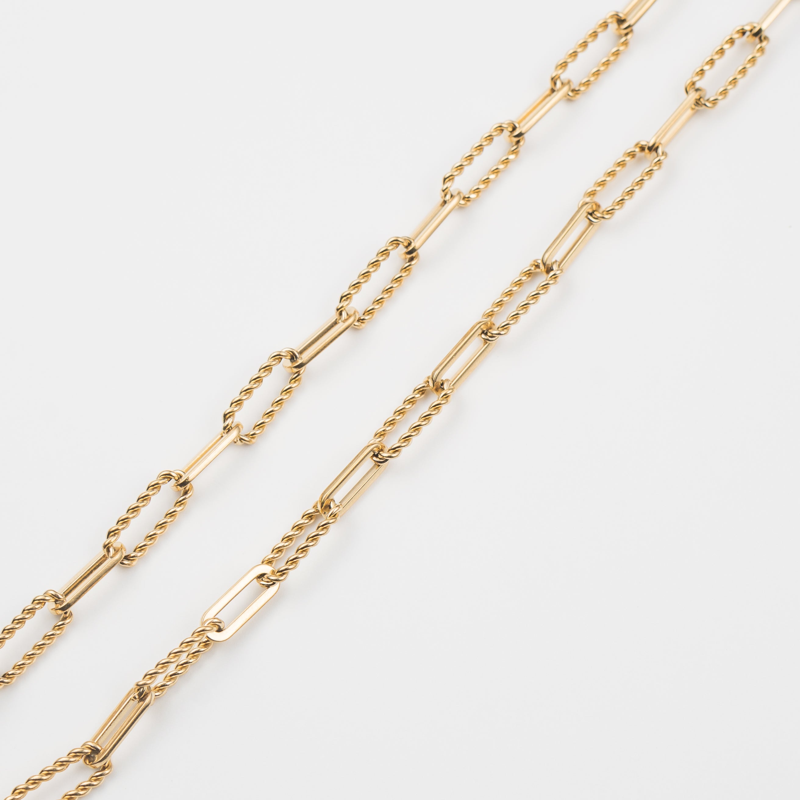 Twisted Links Necklace