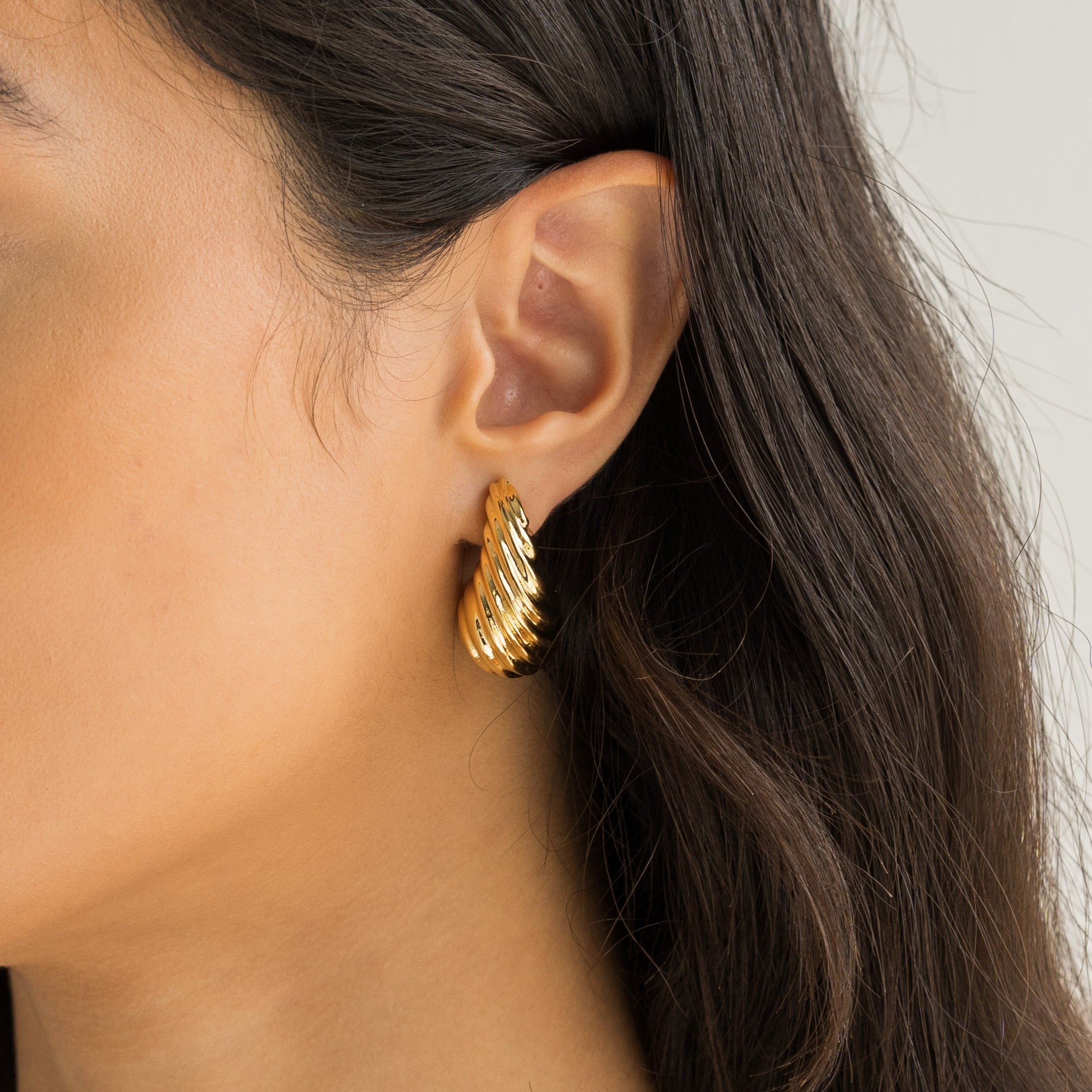 18K Gold Shell Drop Earrings