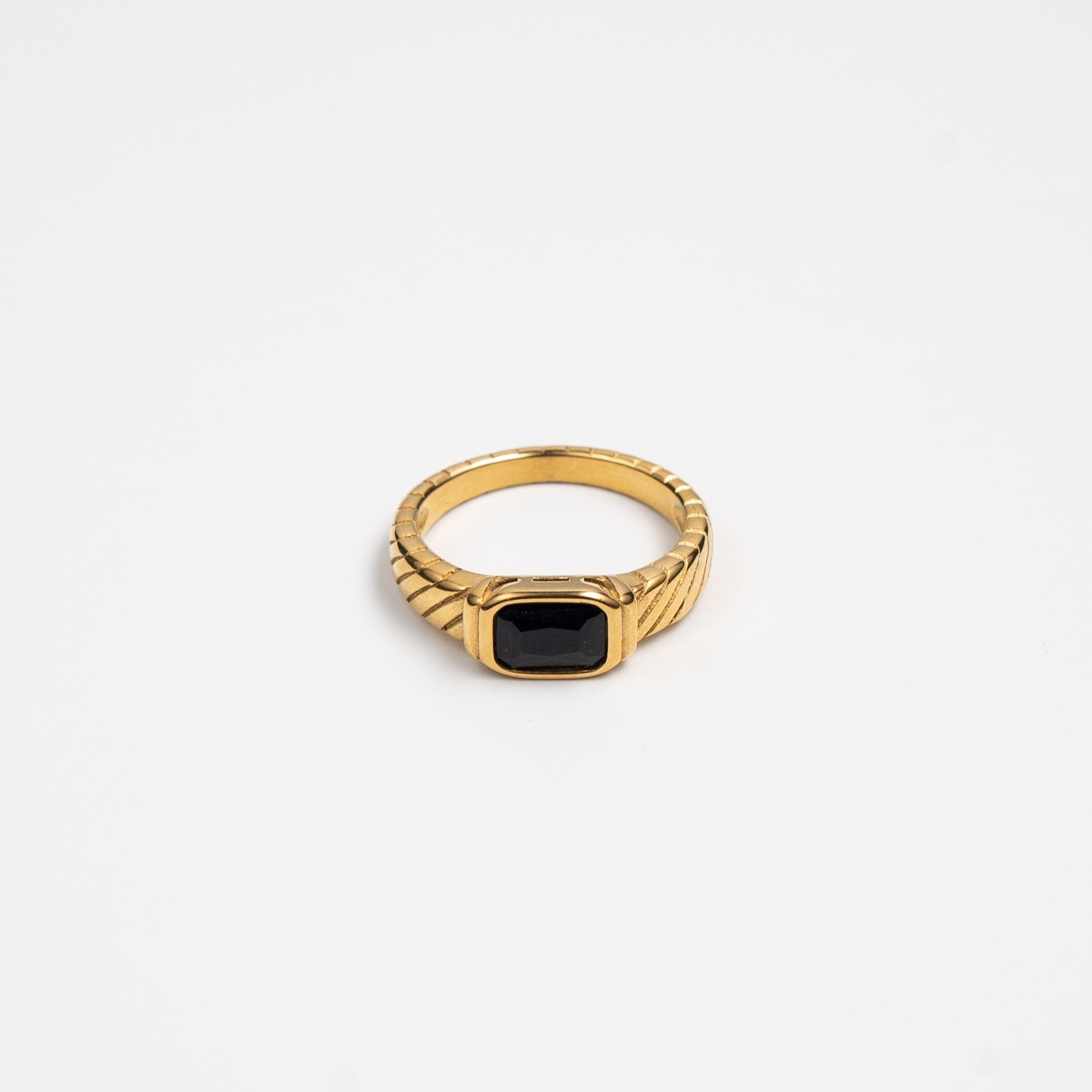 Waterproof Gold Black Stone Ring Twisted