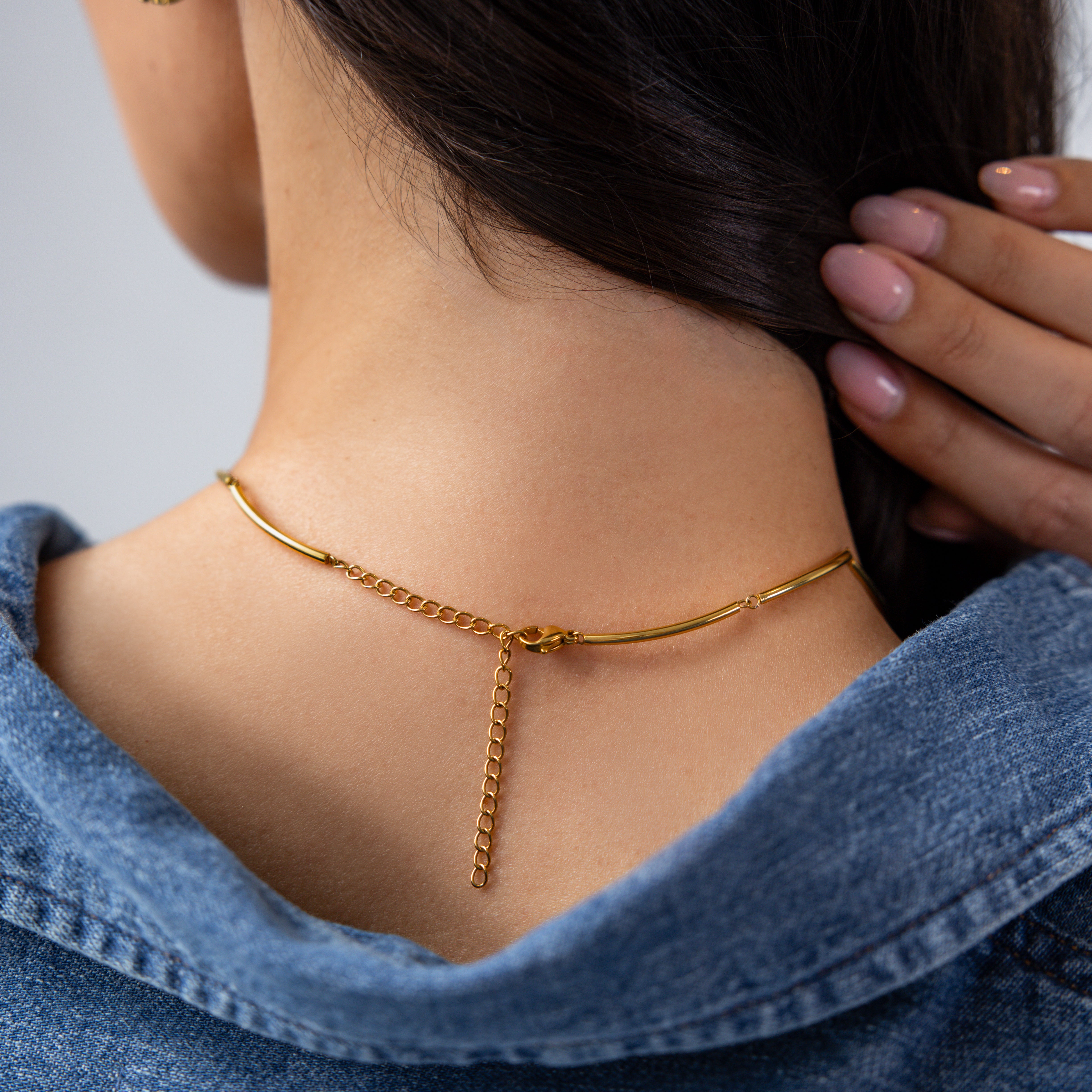 18K Gold Oval Crystal Collar Necklace