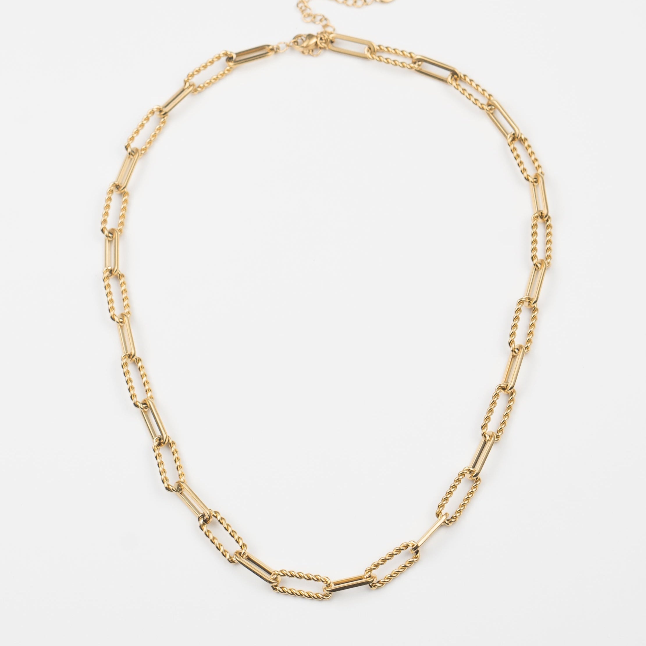 Twisted Links Necklace