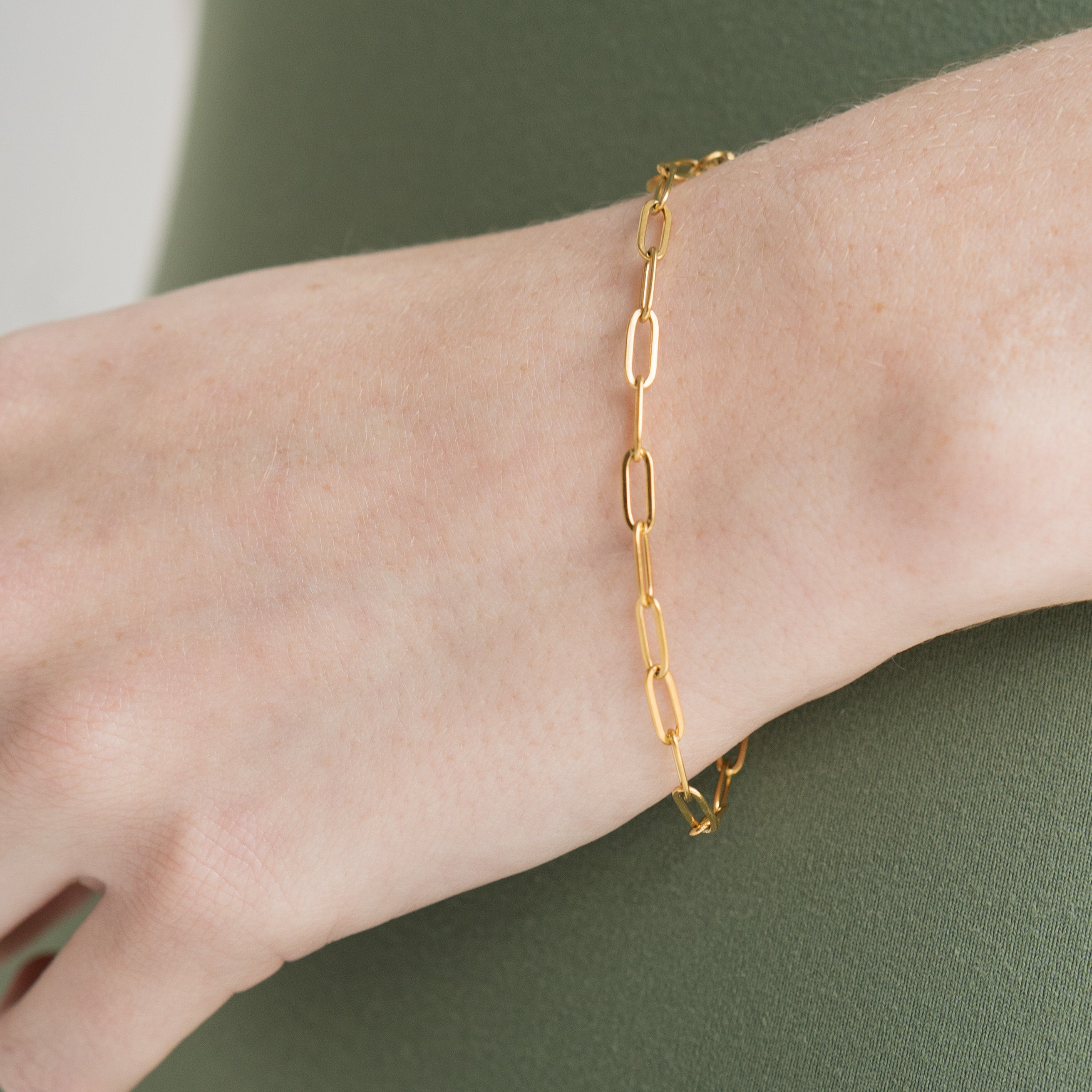 18K Gold Paperclip Bracelet
