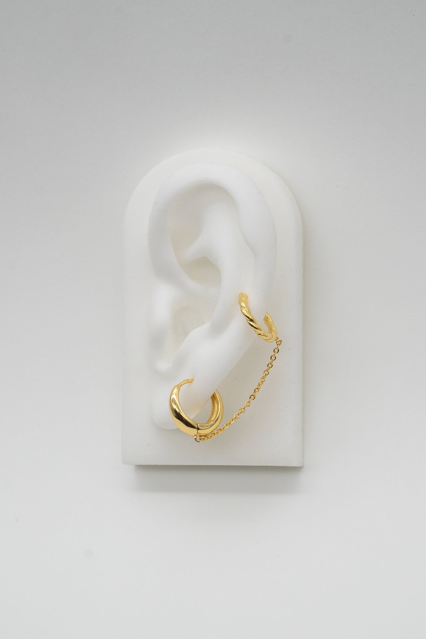 Zenith + Twisted ear cuff Single